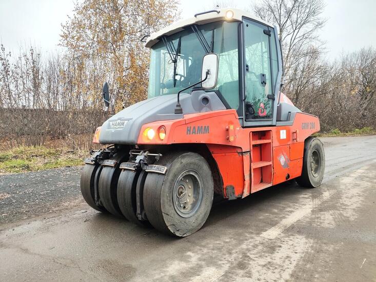 Аренда пневмоколесный каток Hamm GRW 280
