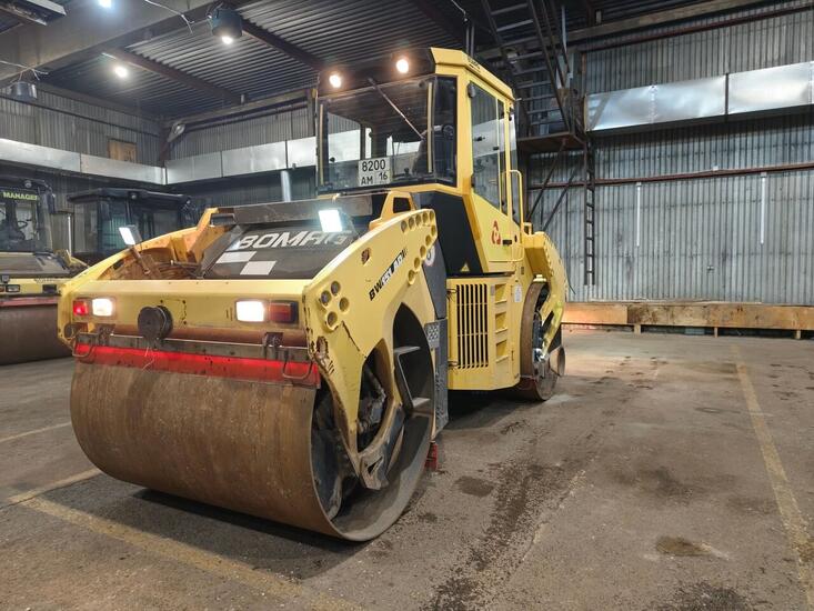Дорожный каток Bomag BW 151 AD-4, 2008