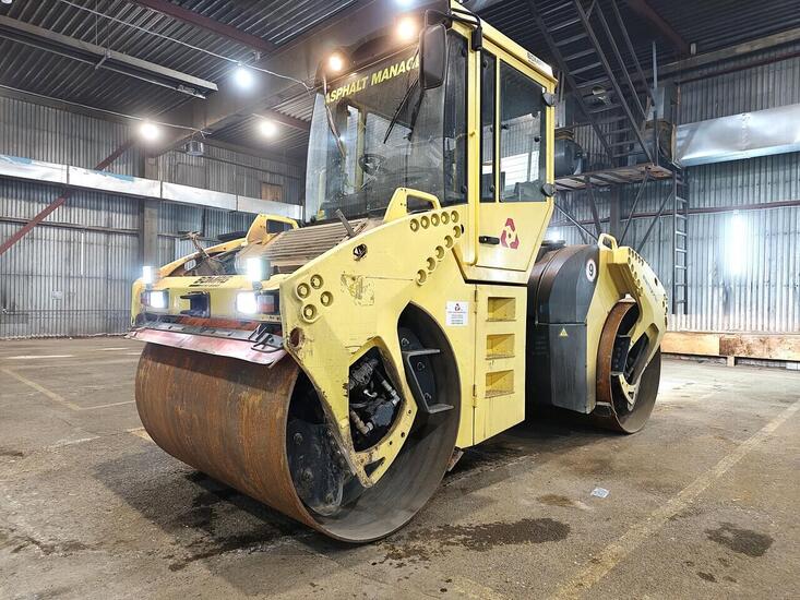 Дорожный каток Bomag BW 151 AD-4, 2011